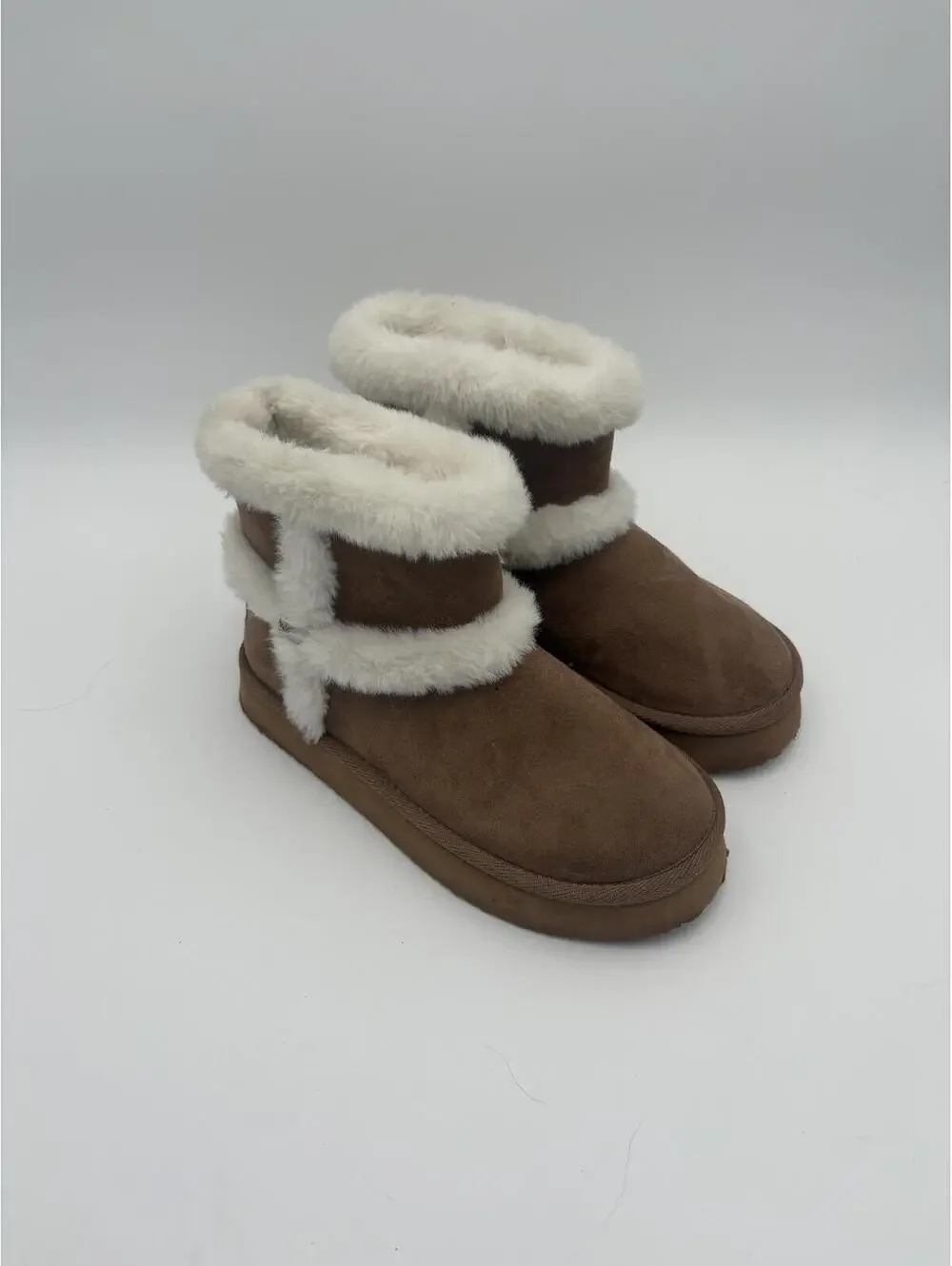 Juicy Couture Brown Suede Women's Size 6 Brown Faux Fur Trim Winter Boots - Picture 2 of 9